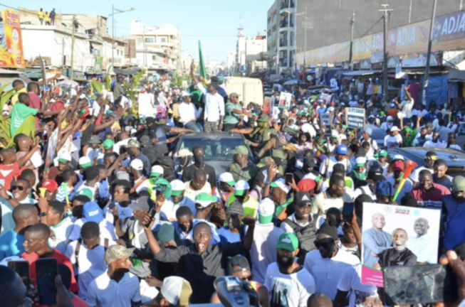 Caravane de la coalition Yewwi Askan Wi à Dakar : Barthélémy Dias tacle Bamba Fall à la Médina Caravane de la coalition Yewwi Askan Wi à Dakar : Barthélémy Dias tacle Bamba Fall à la Médina