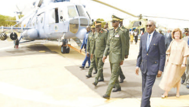 Renforcement de sa flotte : L’Armée de l’Air réceptionne un avion CASA 295 et neuf hélicoptères révisés Renforcement de sa flotte : L’Armée de l’Air réceptionne un avion CASA 295 et neuf hélicoptères révisés