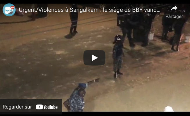 Urgent / Violences à Sangalkam : Le siège de BBY vandalisé par le maire Pape Sow et ses militants, à la suite d'une bataille rangée Urgent / Violences à Sangalkam : Le siège de BBY vandalisé par le maire Pape Sow et ses militants, à la suite d'une bataille rangée