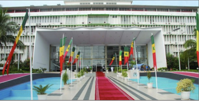 Nouvelle assemblée : Gare aux traîtres ! Nouvelle assemblée : Gare aux traîtres !