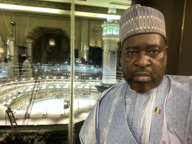 ​Serigne Cheikhouna Mbacke El Hadji Bara , l'un des rares sénégalais a avoir le privilège d'entrer dans la Kaaba.
