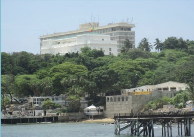 162 kg de Yamba d'une valeur de 17.820.000 F CFA saisis derrière le Palais de la République 162 kg de Yamba d'une valeur de 17.820.000 F CFA saisis derrière le Palais de la République