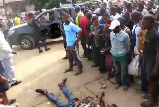 Un malfrat lynché à mort à Liberté 5 : Son gang se venge et saccage 18 véhicules… Un malfrat lynché à mort à Liberté 5 : Son gang se venge et saccage 18 véhicules…