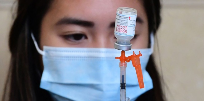 Vaccin Covid-19: Moderna accuse Pfizer et BioNTech d'avoir enfreint son brevet Vaccin Covid-19: Moderna accuse Pfizer et BioNTech d'avoir enfreint son brevet