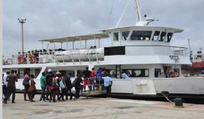 Perturbations de la traversée Dakar-Gorée : les Insulaires bloquent la chaloupe