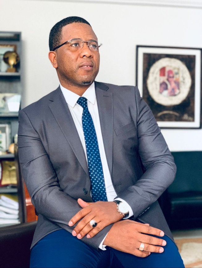 Macky, Sonko et Moi...il me prend pour son ennemi. Macky, Sonko et Moi...il me prend pour son ennemi.