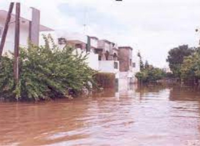 Almadies 2 De Rufisque : La cité SAFCO dans l’eau, les habitants crient leur détresse Almadies 2 De Rufisque : La cité SAFCO dans l’eau, les habitants crient leur détresse