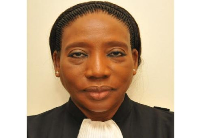 Conseil constitutionnel : des juristes recalent Me Awa Dièye membre des sages Conseil constitutionnel : des juristes recalent Me Awa Dièye membre des sages