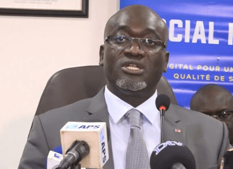 Pape Mademba Bitèye: « Nous sommes aujourd’hui à 32% de mix énergétique renouvelable » Pape Mademba Bitèye: « Nous sommes aujourd’hui à 32% de mix énergétique renouvelable »