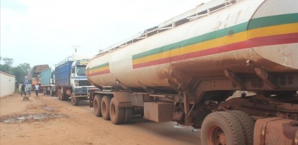 Ngoudiane/ Gare des gros porteurs de Seokhaye: Le rapatriement des camions chargés de nitrate d’ammonium ordonné Ngoudiane/ Gare des gros porteurs de Seokhaye: Le rapatriement des camions chargés de nitrate d’ammonium ordonné