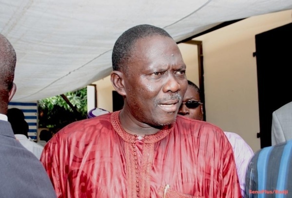 Le Grand Serigne Abdoulaye Makhtar Diop boude la délégation du Directoire de Benno Bokk Yakaar Le Grand Serigne Abdoulaye Makhtar Diop boude la délégation du Directoire de Benno Bokk Yakaar
