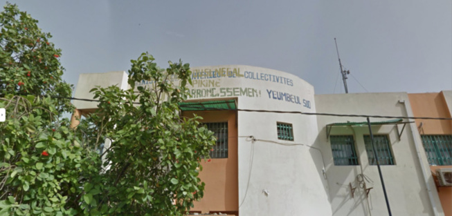 La mairie de Yeumbeul Sud vandalisée par… La mairie de Yeumbeul Sud vandalisée par…