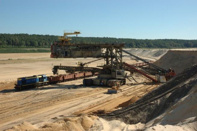 Exploitation du sable de dunes dans la commune de Saré Coly Sallé : Camionneurs et agriculteurs à couteaux tirés Exploitation du sable de dunes dans la commune de Saré Coly Sallé : Camionneurs et agriculteurs à couteaux tirés