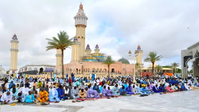 Habiter et être enterré à Touba chez les Mourides: L’écho de l’appel du Cheikh et l’espoir d’une intercession Habiter et être enterré à Touba chez les Mourides: L’écho de l’appel du Cheikh et l’espoir d’une intercession