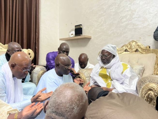 Magal Touba 2022: Échange téléphonique entre le Khalife général des Mourides et Me Abdoulaye Wade... Magal Touba 2022: Échange téléphonique entre le Khalife général des Mourides et Me Abdoulaye Wade...