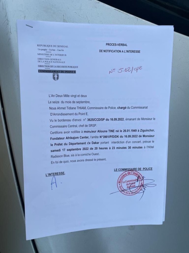 Contre le 3ème mandat: Le Commissaire de Police de Point E interdit le concert d’Alioune Tine Contre le 3ème mandat: Le Commissaire de Police de Point E interdit le concert d’Alioune Tine