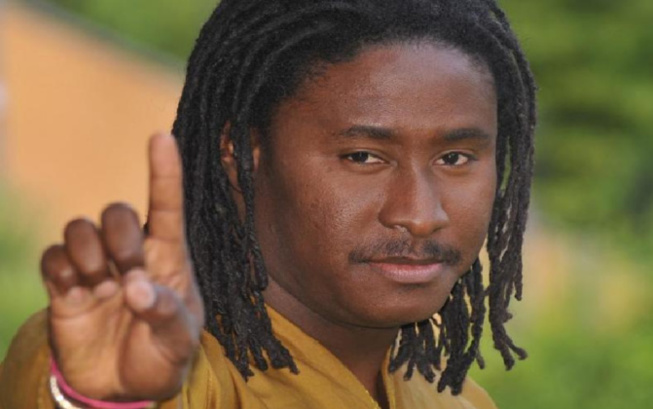 3ème Mandat : Ce qu’en pense Didier Awadi… 3ème Mandat : Ce qu’en pense Didier Awadi…