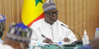 Assemblée nationale: Niass offre 27 véhicules aux membres du bureau sortant Assemblée nationale: Niass offre 27 véhicules aux membres du bureau sortant