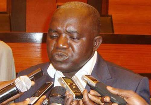 ACCULÉ DANS SON FIEF Oumar Sarr démarche Me Wade