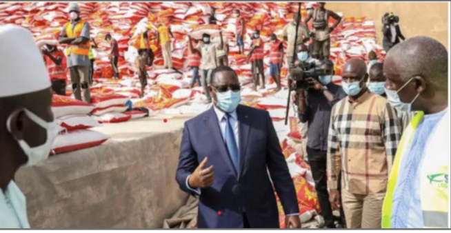 "Il nous reste un gap de 200 à 300.000 tonnes de riz pour atteindre l'autosuffisance en riz", selon Macky Sall. "Il nous reste un gap de 200 à 300.000 tonnes de riz pour atteindre l'autosuffisance en riz", selon Macky Sall.
