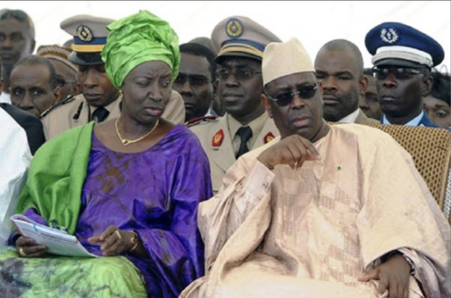 Harcelée pour son point de vue sur le 3e mandat…Mimi Touré n'a pourtant fait que confirmer Macky Sall Harcelée pour son point de vue sur le 3e mandat…Mimi Touré n'a pourtant fait que confirmer Macky Sall