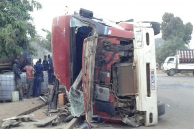Renversement d’un camion chargé de phosphates à Linguère-Dahra 1 mort et 2 blessés graves