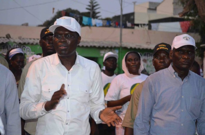 Khalifa Sall promet de saigner Mimi Touré : Il ne resta alors qu’à poster un ambulancier devant les urnes de Grand-Yoff Khalifa Sall promet de saigner Mimi Touré : Il ne resta alors qu’à poster un ambulancier devant les urnes de Grand-Yoff