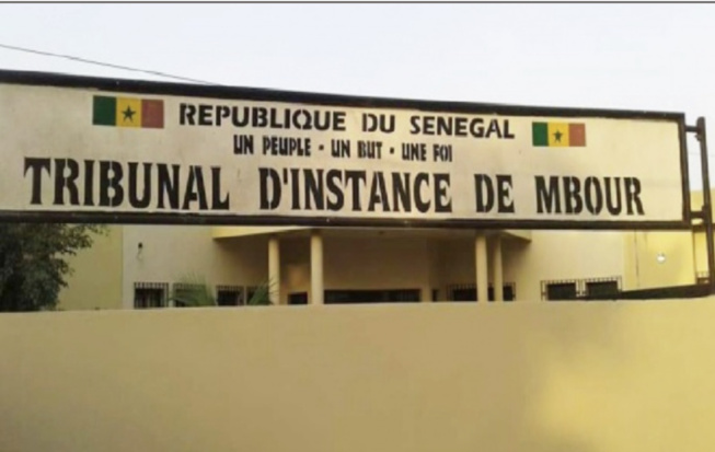 Mbour-Recel : M. Sow rachète un véhicule d'une valeur de 60 millions à 4 millions FCfa Mbour-Recel : M. Sow rachète un véhicule d'une valeur de 60 millions à 4 millions FCfa