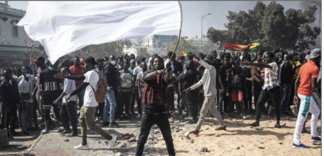 Le Président Sall a abordé plusieurs points sur le climat social et le suivi des affaires intérieures Le Président Sall a abordé plusieurs points sur le climat social et le suivi des affaires intérieures