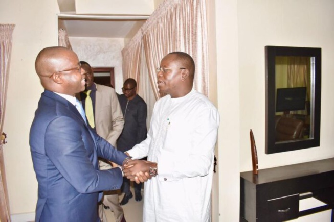 Ministère des Sports : Yankhoba Diattara défigure le bureau de Matar Ba Ministère des Sports : Yankhoba Diattara défigure le bureau de Matar Ba