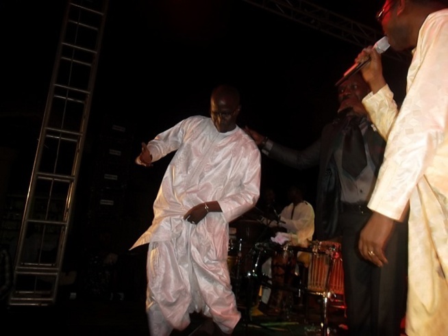 Le journaliste Yakham Mbaye du journal liberation nouveau ministre de la communication. Le journaliste Yakham Mbaye du journal liberation nouveau ministre de la communication.