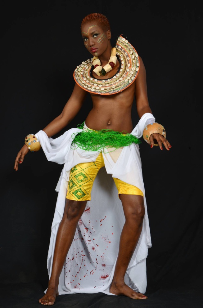 Le mannequin Awa Ndiaye a fond dans son art! Le mannequin Awa Ndiaye a fond dans son art!