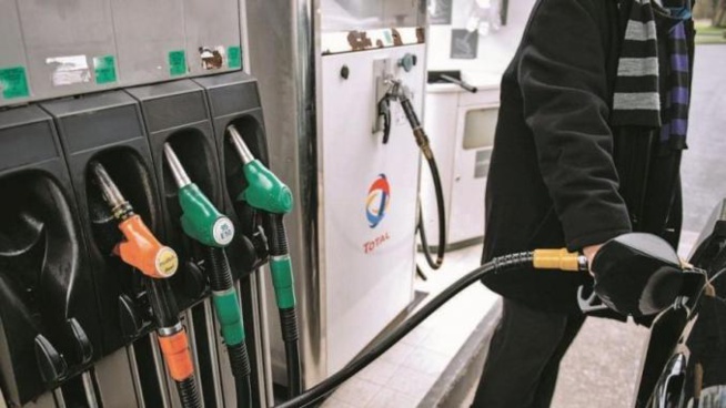 Nigeria : le gouvernement envisage de supprimer les subventions aux carburants Nigeria : le gouvernement envisage de supprimer les subventions aux carburants