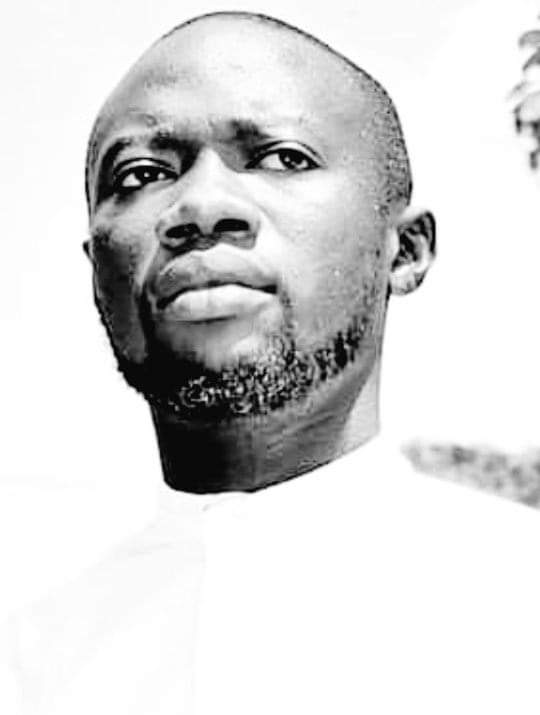 Ambassade de France: Aliou Gérard Koïta et Djibril Ba arrêtés, "pour avoir voulu déposer une lettre de protestation" Ambassade de France: Aliou Gérard Koïta et Djibril Ba arrêtés, "pour avoir voulu déposer une lettre de protestation"