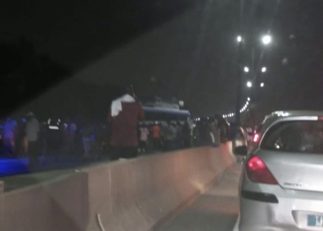 Séries d’accidents sur l’autoroute à péage : 30 blessés dont 3 graves, le trafic bloqué. Séries d’accidents sur l’autoroute à péage : 30 blessés dont 3 graves, le trafic bloqué.