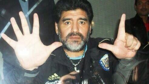 Arrêt sur image: Diego Maradona se moque des Brésiliens