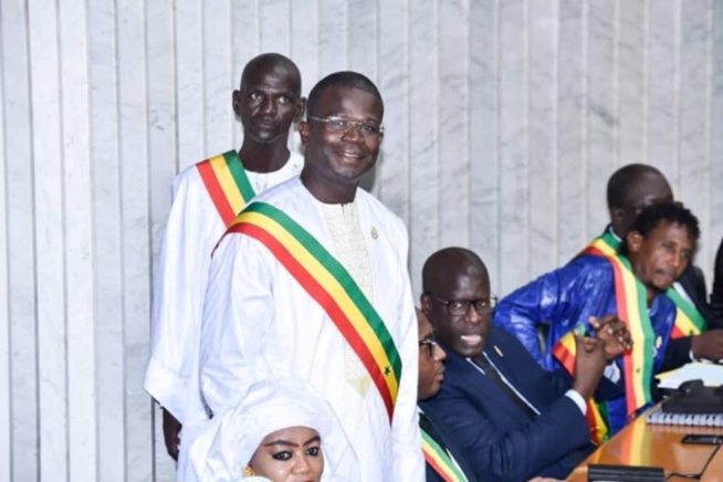 Assemblée nationale / session unique: La très forte décision de Abba Mbaye (YAW) sur le vote du budget Assemblée nationale / session unique: La très forte décision de Abba Mbaye (YAW) sur le vote du budget