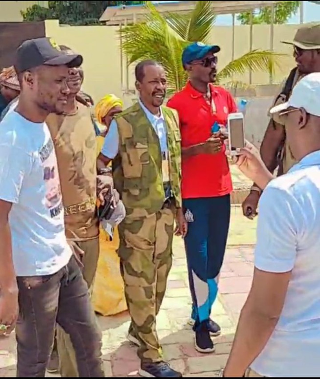 Khelcom : Aly Ngouille Ndiaye ,le nouveau ministre de l’agriculture participe à la récolte des champs Khelcom : Aly Ngouille Ndiaye ,le nouveau ministre de l’agriculture participe à la récolte des champs