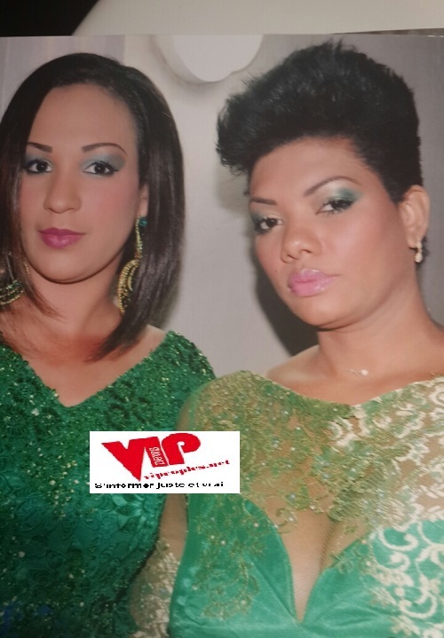 Les deux épouses des deux stars du foot balle sénégalais de 2002. Les deux épouses des deux stars du foot balle sénégalais de 2002.
