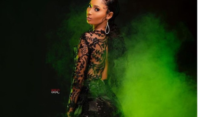 Fah Aïdara et sa robe noire à lui chiper Fah Aïdara et sa robe noire à lui chiper