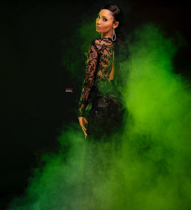 Fah Aïdara et sa robe noire à lui chiper Fah Aïdara et sa robe noire à lui chiper