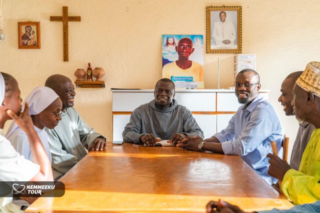 Président Ousmane SONKO reçu à la Paroisse Notre Dame de la Délivrance de Popenguine