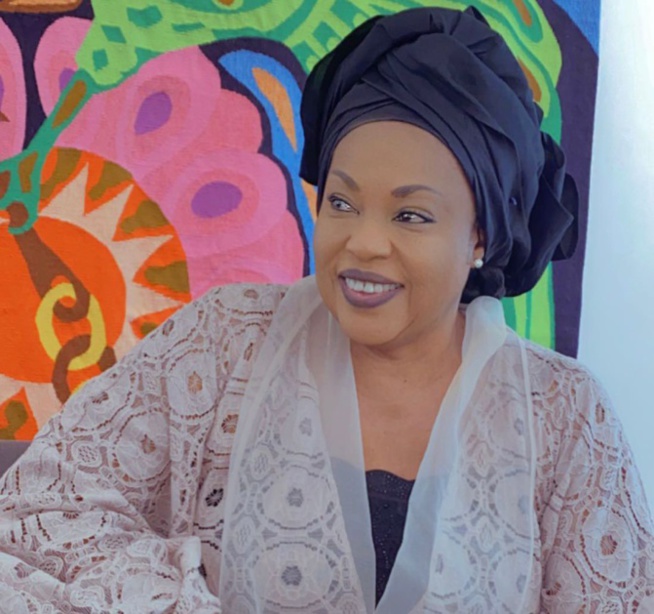 Les femmes du Mouvement national de l'APR renouvellent leur engagement à Macky Sall et adoubent Ndèye Saly Diop Dieng Les femmes du Mouvement national de l'APR renouvellent leur engagement à Macky Sall et adoubent Ndèye Saly Diop Dieng