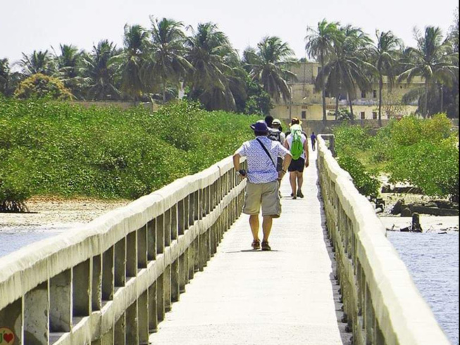 Affaissement du pont de Dionewar: Les populations expriment leur inquiétude Affaissement du pont de Dionewar: Les populations expriment leur inquiétude