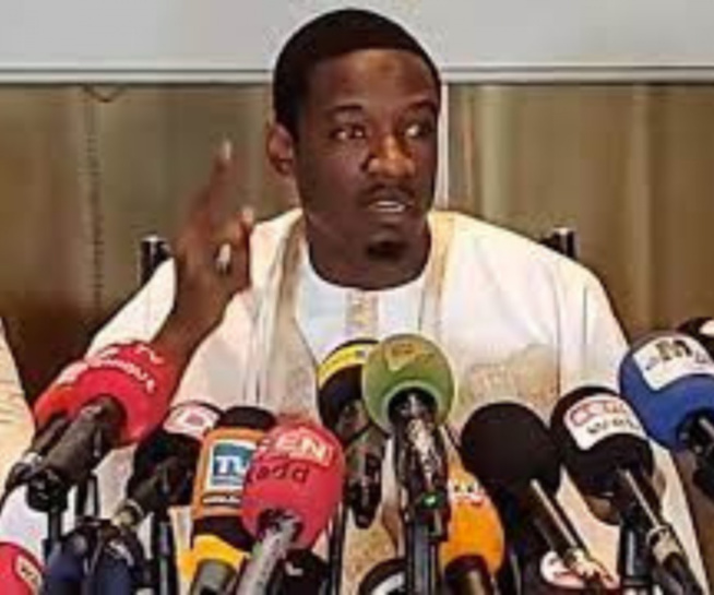 Centre de Santé de Thiadiaye :Pape Djibril Fall alerte sur l'état du bloc opératoire en panne depuis 18 mois