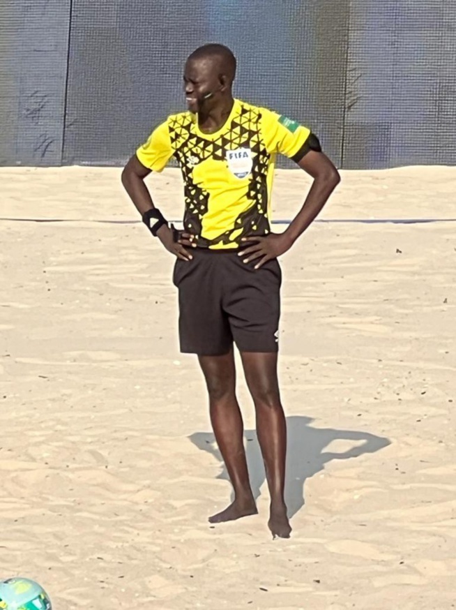 Ouverture CAN Beach Soccer: L'arbitre sénégalais, Ali Dem, crédité d'un très bon match Ouverture CAN Beach Soccer: L'arbitre sénégalais, Ali Dem, crédité d'un très bon match