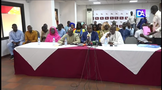 Présidentielle 2024 : "Cette polémique sur les questions de candidature est prématurée et malsaine" (GRAPHE) Présidentielle 2024 : "Cette polémique sur les questions de candidature est prématurée et malsaine" (GRAPHE)