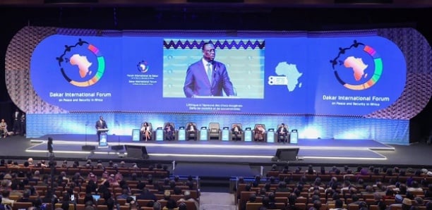 “Monde virtuel qui répand à haut débit la tromperie, le populisme” : Macky Sall veut sévir contre les réseaux sociaux “Monde virtuel qui répand à haut débit la tromperie, le populisme” : Macky Sall veut sévir contre les réseaux sociaux