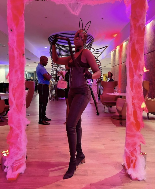 Les photos torrides de l’actrice Salma secoue la toile ”wow li eup na” Les photos torrides de l’actrice Salma secoue la toile ”wow li eup na”