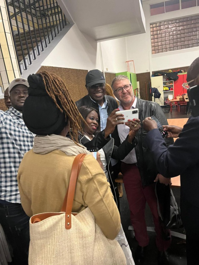 Khalifa Sall et Taxawu Sénégal en France : Des membres du mouvement national des jeunesses et étudiants socialistes ont répondu à l’appel
